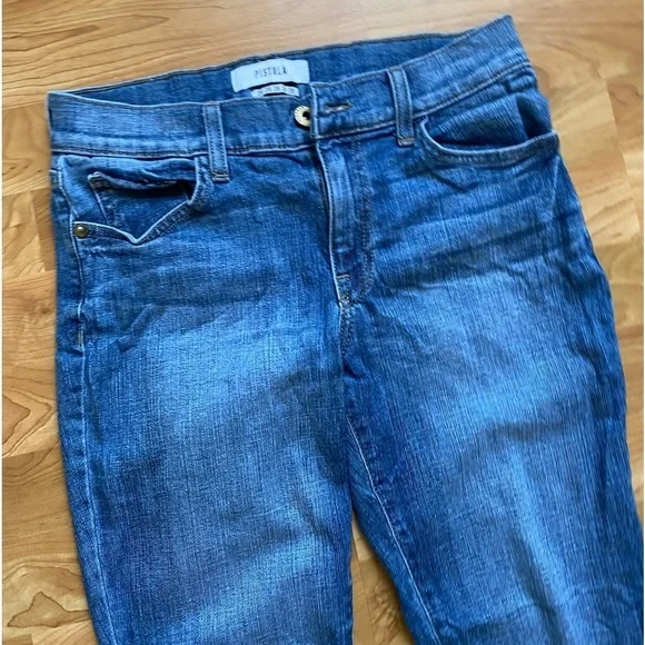 Authentic PISTOLA Ivy Distressed Uneven Fray
Hem Skinny Jeans - Picture 9 of 10